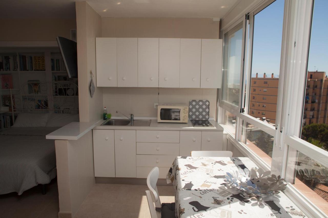 Apartamento Estudio Con Vistas Al Mar Y Montaña Benalmádena Exterior foto